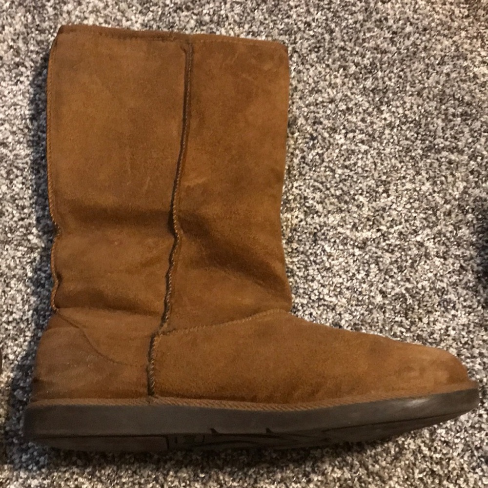 Light brown boots